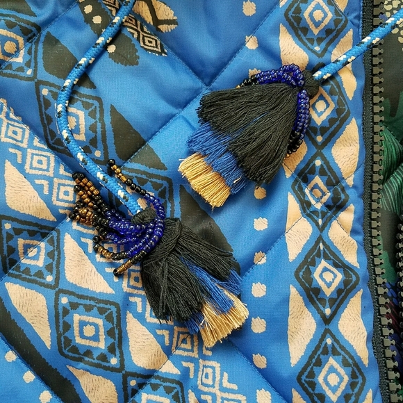 Farm Rio Macaw Forest Reversible Quilted Printed Shell Jacket - Blue - Picture 7 of 10